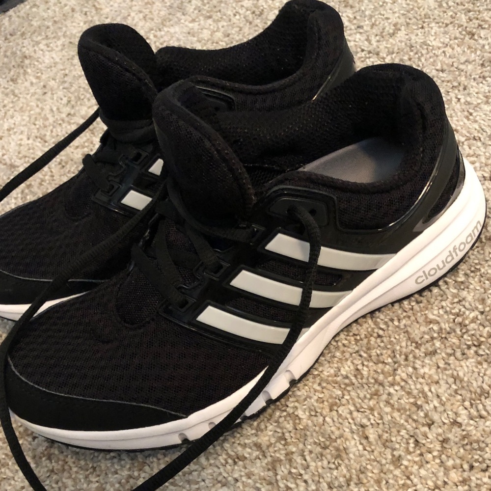 Women’s Adidas Cloudfoam shoes